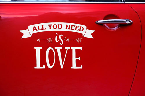 Sticker Aufkleber für Hochzeitsauto All you need is Love weiß Hochzeitsdeko Brautpaar